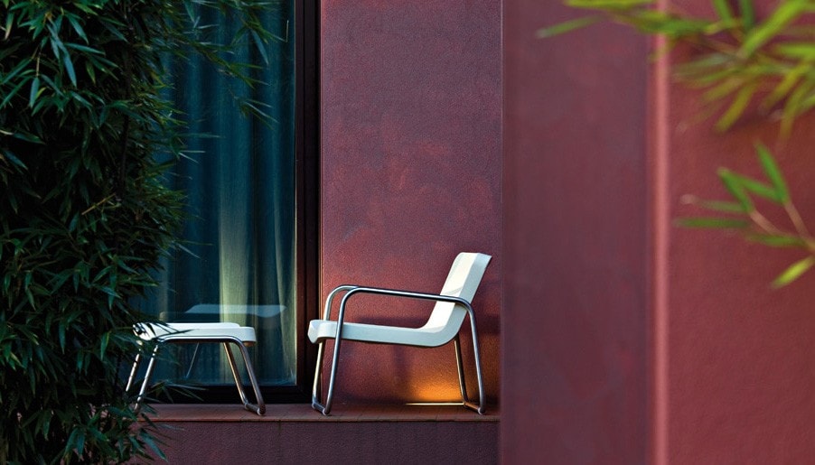 Time Out Outdoor Stool by Serralunga Furniture Stool
